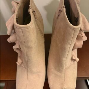 Kaari Blue Ruffled Blush Ankle Boots